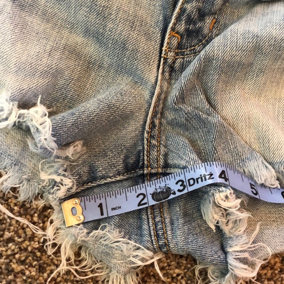 American Eagle Distressed Denim Shorts - Picture 5 of 6